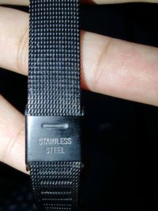Helix Black Shinning Watch