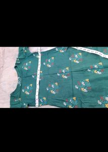 Combo Of 4 Kurtis +freebie
