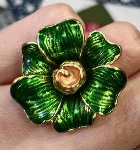 Green Flower Ring