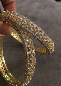Sparkling Bangle Set