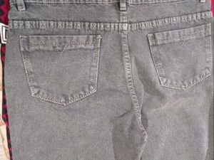 Vintage Grey Straight-Leg Jeans - Unisex