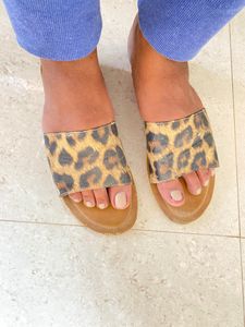Leopard print Flats
