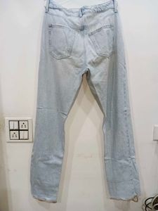 Distressed Bershka Jeans