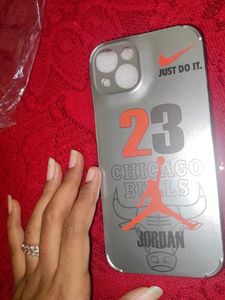 iphn 14/13 CHICAGO BULLS cover! Well known brand