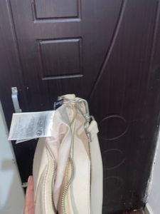 H&amp;m Shoulder Bag