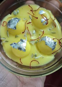 Kesari Rasmalai Candle