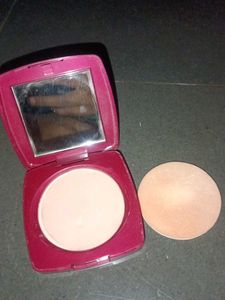 lipstick, lakme powder