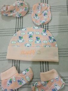 New Born Baby Cap,Socks,Hand Gloves