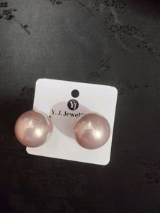 Pearl Studs
