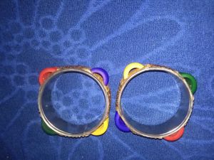 Price drop on Metallic gold stone Glass Bread Bangles Sets