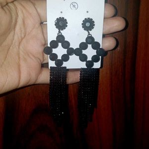 Beautiful Earings In Black Colour