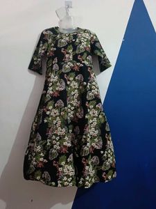 Buy Myshka Women Black &Green Floral Print