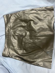Chic Faux Leather Mini Skirt