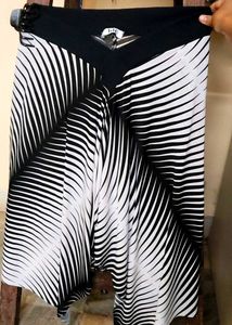 Abstract Print Top