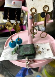 4 ITEMS Sale | 3 EARINGS &amp; 1 Ring