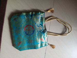 Banarasi Beg