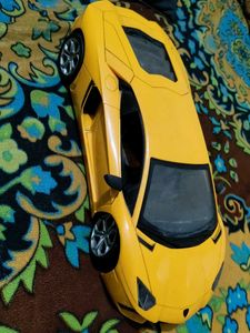 Yellow Lamborghini Aventador car model.