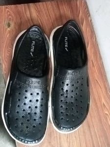 hey, I Want To Sell My Crocs