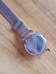 Women&#39;s Classic Rose Gold Magnet Watch ⌚