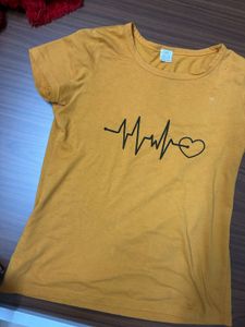 sss mustard yellow t shirt