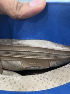 Women’s DKNY BAG LIKE NEW