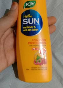 Sunscreen For All Skin Types And Necklace Combo