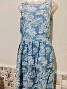 🎄Buy 1, Get 1 Free🎁Blue &amp; White Leaf Print Dress