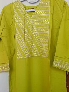 Elegant Embroidered Kurta