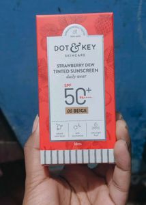 Dot & Key Sunscreen SPF 50