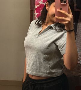 Gray Cropped T-Shirt