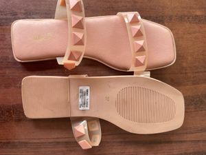Inc.5 Pink Studded Flats