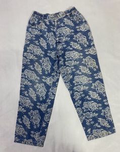 Pinteresty Floral Jeans