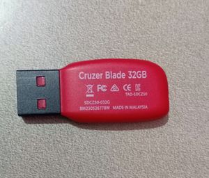 32Gb SanDisk+2Gb Memory Card+Charger Nokia+Samsung