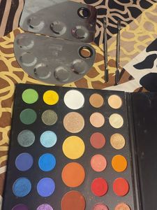 Eyeshadow Palette with Tools