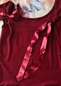 Ribbed Knit Top with Ribbon Detail