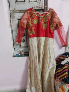 Gorgeous Red &amp; Gold Zardozi Gown