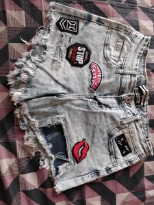 Deal Denim Ripped Shorts