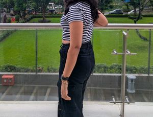 Black and white crop top