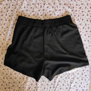 Chic Black Mini Skort