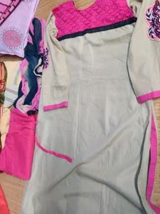 Readymade Chudidhar Set, Embroidered Chudi