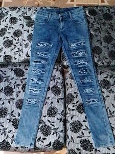 2 Jeans Under 150