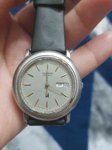 Alwyn watch (Old model)