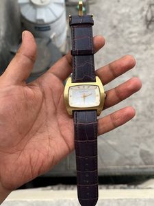 Giordino Beautiful Square Watch