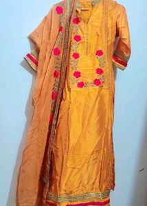 Beautiful Musturd Suit With Dupatta 32 Bust