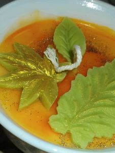 Leaf /Weed Lover Candle