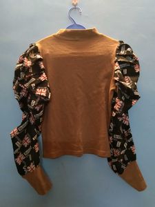 brown puffy sleeves top