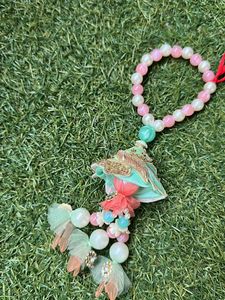 Bracket With Kurti