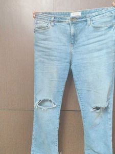 Selling best jeans with comfort.(fashionable)