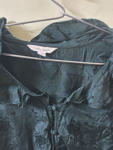 silk crop bell sleeves top