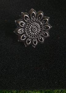 Big beautiful Oxidixed Finger ring